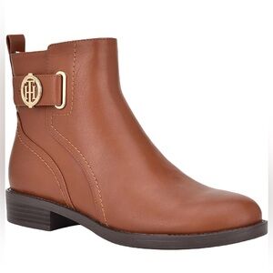 Tommy Hilfiger Rezin Logo Ankle Boots in Kona Tan, 8